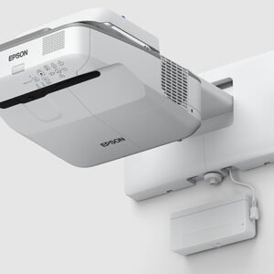 Epson PowerLite 685W 3500-Lumen WXGA 3CD Projector